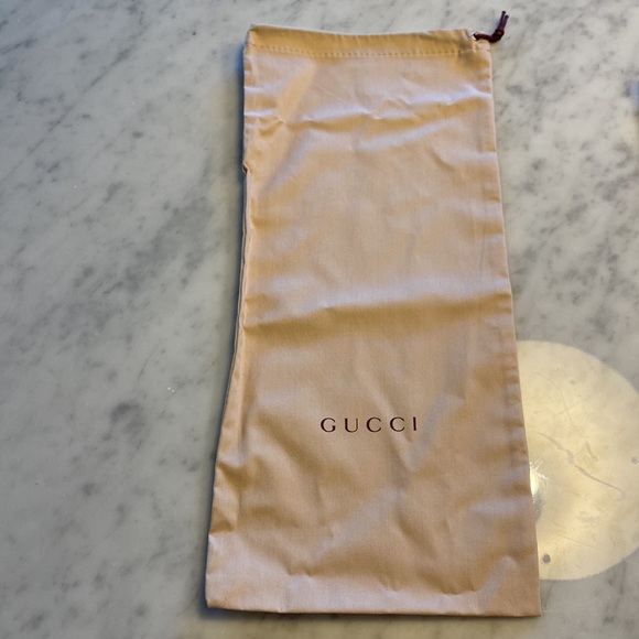 Authentic Gucci dust bag for flip flops - Picture 2 of 3